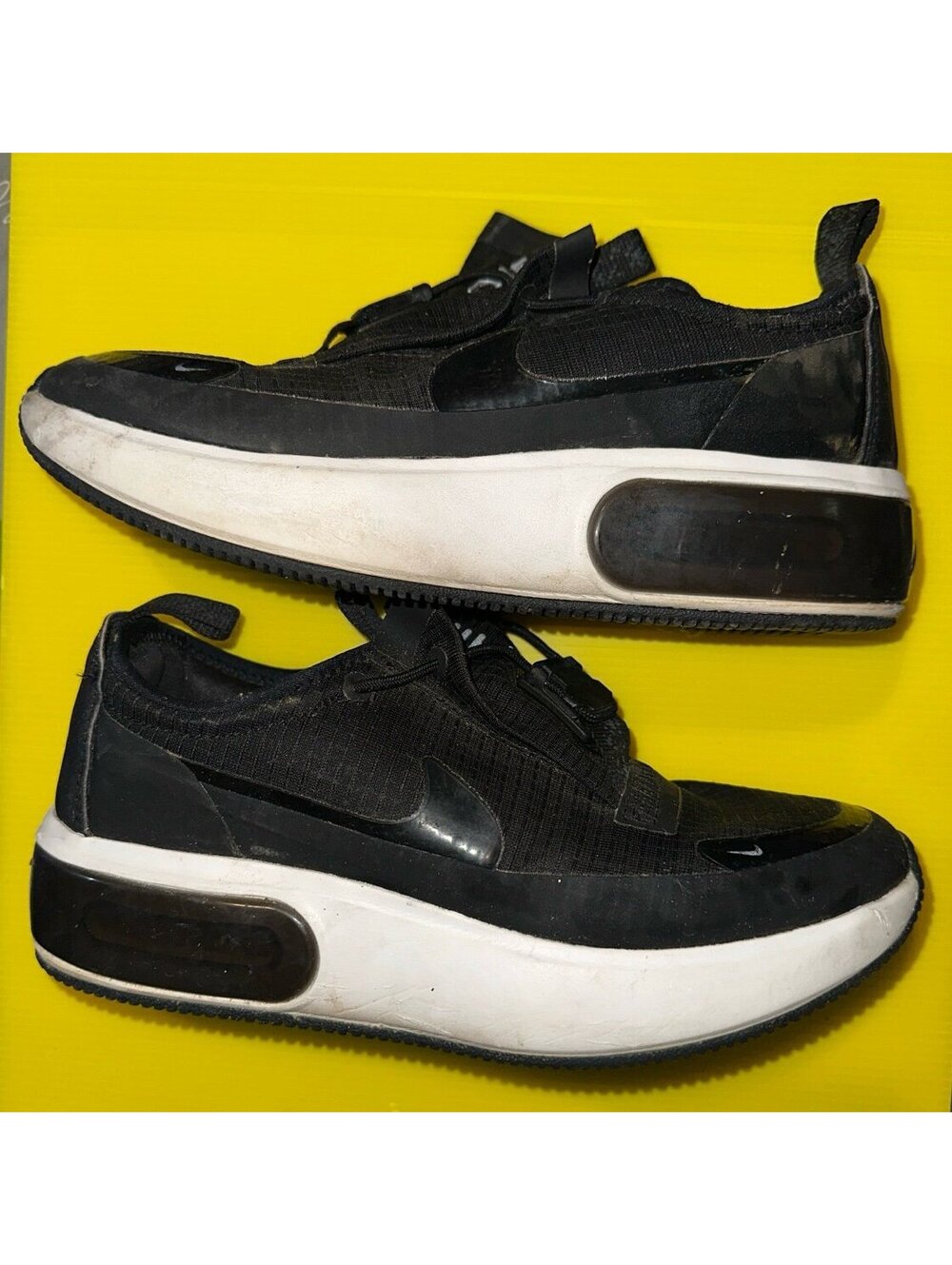 Nike Air Max black and white shoes size 8.5